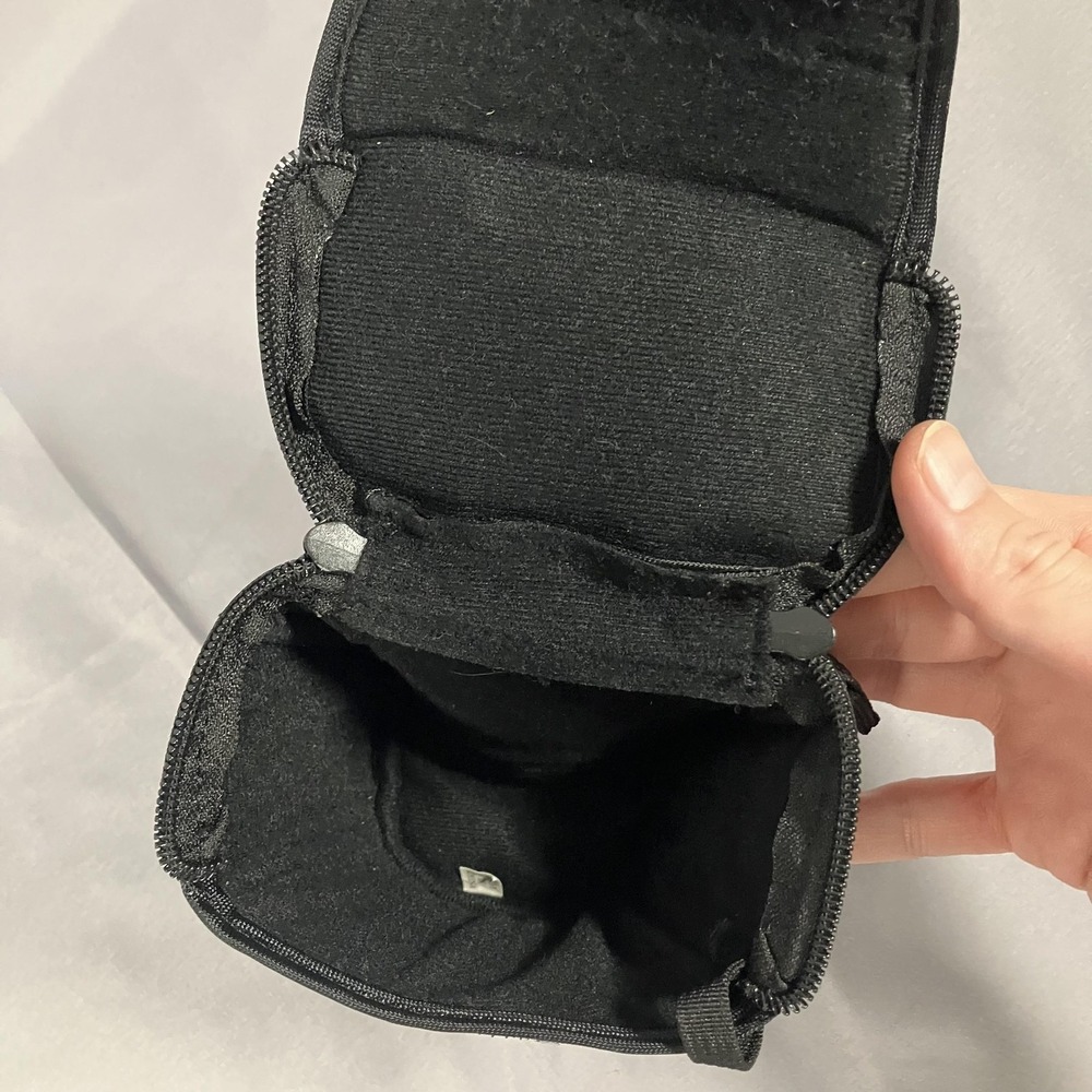 Canon Compact Camera Case Black Nylon Padded Bag Pouch Belt Loop Zip Closure - Picture 5 of 8